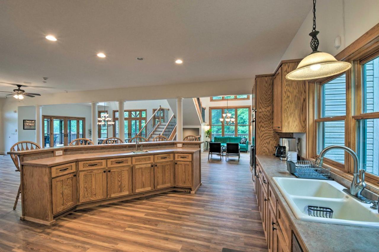 Expansive Home On 16 Acres With Smoky Mountain Views Murphy Kültér fotó