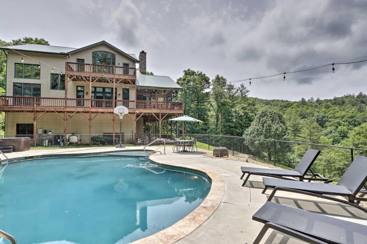 Expansive Home On 16 Acres With Smoky Mountain Views Murphy Kültér fotó